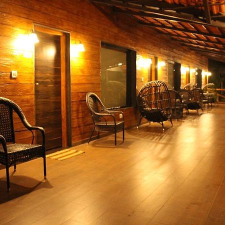 Shangri La Jungle Village Molem Exterior foto